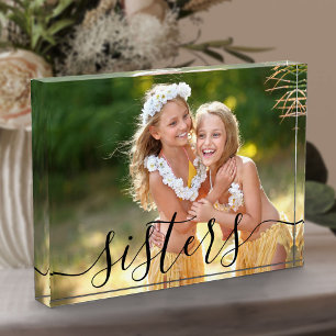 Bloc Photo Sisters Black Script Overlay personnalisé