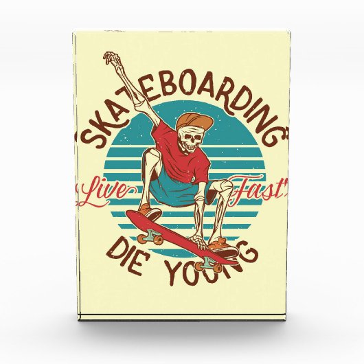 Bloc Photo Skateboard Skateboard Live Fast (Devant)