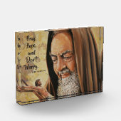 Bloc Photo St L'aumônier Pio avec la citation prient l'espoir (Gauche)