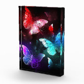 Bloc Photo Trois papillons brillants sur l'arrière - plan de  (Droite)