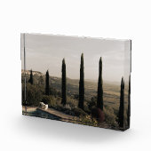 Bloc Photo Tuscan landscape hidden behind cypresses (2024) (Droite)