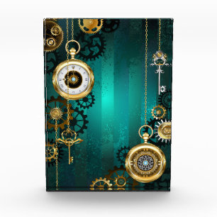 Bloc Photo Veille bijoux Steampunk sur un Arrière - plan vert
