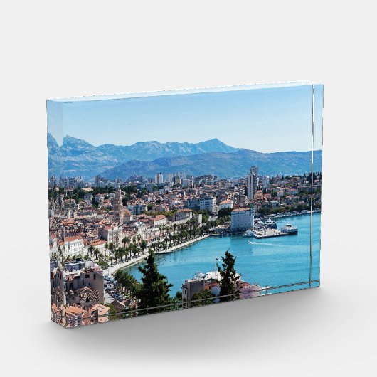 Bloc Photo Vue aérienne de la ville divisée en front de mer, (Gauche)