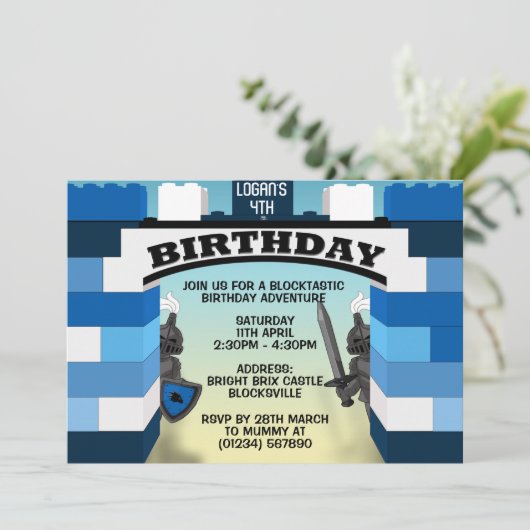 Blocs Bleus Castle Invitations d'anniversaire (Debout devant)