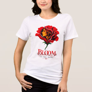 Bloei in het Duister - Surrealistische Roos Grafis Tri-Blend Shirt