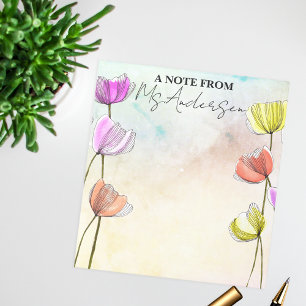 Bloeiende bloemen met donkere lijnen een notitie V Notitieblok