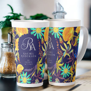 Bloeiende mystieke bloemenmonogram Navy Latte Mok