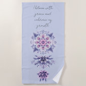 Bloeiende sereniteit Mandala Beach Handdoek (Voorkant)