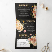 Bloeiende Tuin Bloemen Donker & Moody Wedding Drieluik Uitnodiging (Binnen)