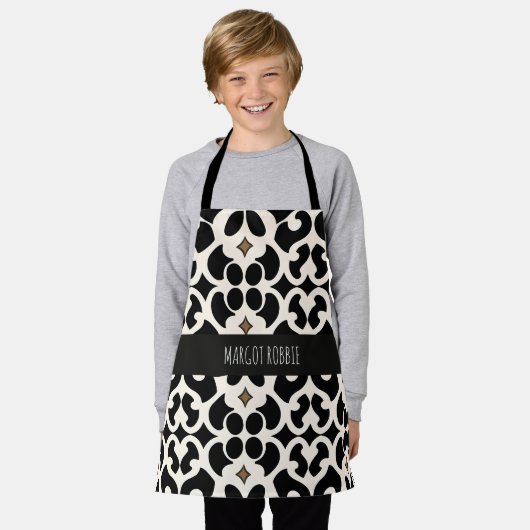 Bloemen bladeren zwart modern patroon schort (Gedragen)