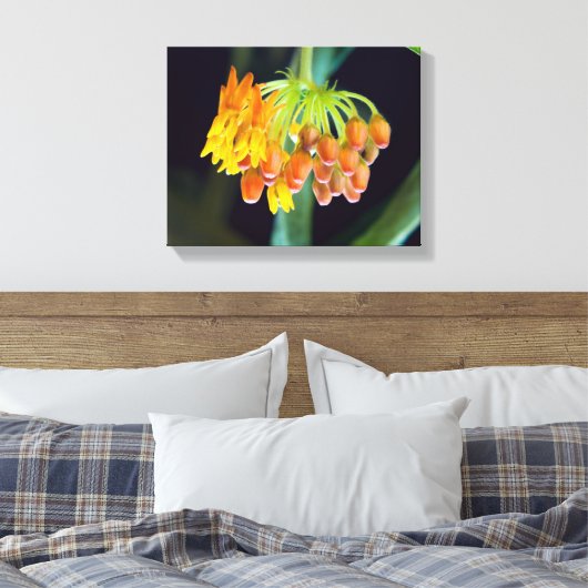 Bloemen en bloemen van vlinderbloemigen canvas afdruk (Insitu (Slaapkamer))