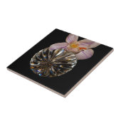 Bloemen en kristal tegeltje (Zijkant)