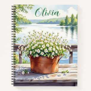 Bloemen in koperen pot op Lakehouse Deck Notitieboek
