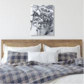 Bloemen in zwart en wit canvas afdruk (Insitu (Slaapkamer))