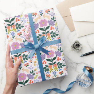 Bloemen lichtroze achtergrond cadeaupapier