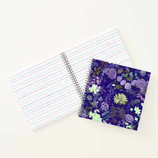 Bloemen met een elegante en fascinerende sfeer notitieboek