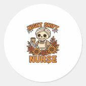 Bloemen Night Shift Nurse Skeleton Halloween RN Nu Ronde Sticker (Voorkant)
