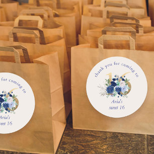 Bloemen Nummer 16 Ivoor Royal Blue Gold Sweet 16 Ronde Sticker