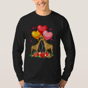 Bloemen Paar Giraffes Valentijnsdag Harten Fam T-shirt
