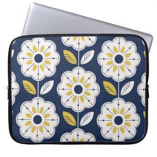 Bloemen Scandinavisch stijl naadloos patroon Laptop Sleeve