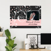 Bloemen scroll blad zwart bord roze bruiloft foto poster (Thuiskantoor)