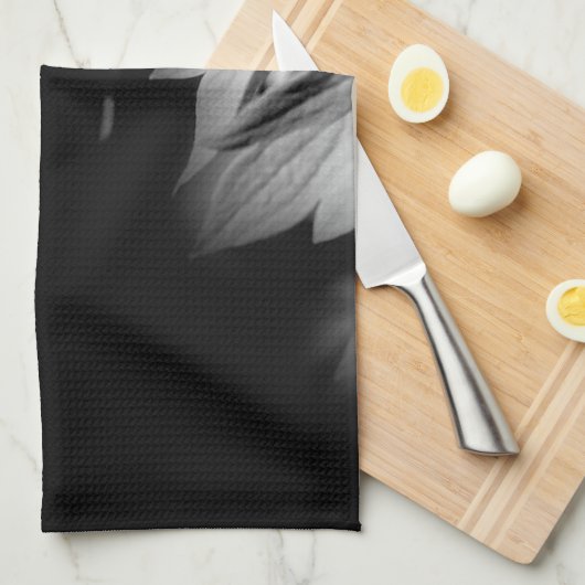 Bloemen van het bloeden, zwart en wit theedoek (Quarter Fold)