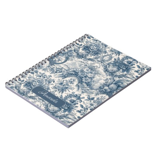  bloemenblauw toile de jouy monogram notitieboek (Linkerzijde)