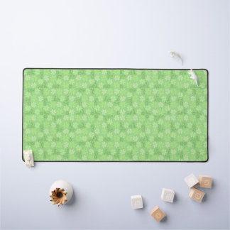 Bloemenbureaumat met groen bloembladontwerp bureaumat