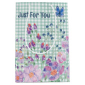 Bloemengrens met vlinder medium cadeauzakje (Voorkant)