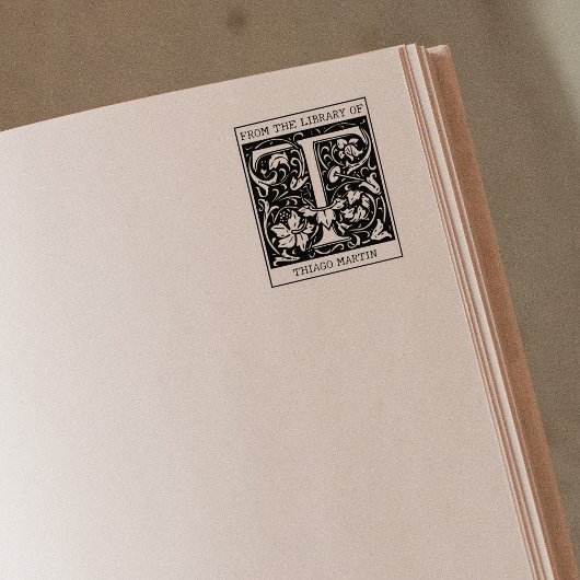 bloemenmonogram letter T uit de bibliotheek Rubberstempel