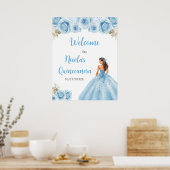 Bloemenprinses in blauwe jurk Quinceanera Welkom Poster (Keuken)
