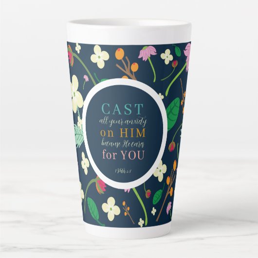 Bloemenschrift 1 Petrus 5:7 Latte Mok (Voorkant)