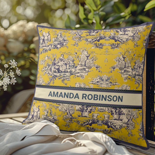 bloemig lakgeel toile de jouy monogram kussen (Creator heeft geüpload)