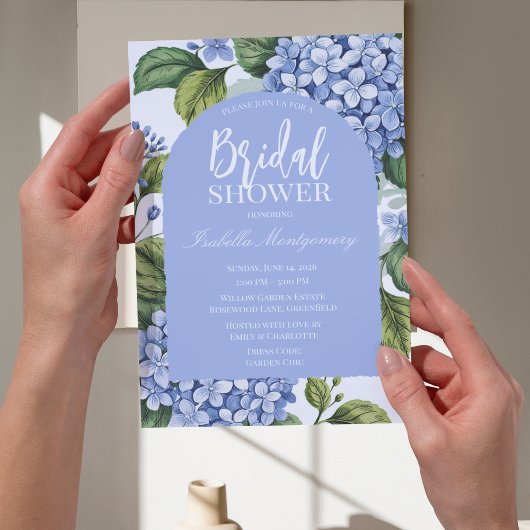 Bloemige bruidsstijl met botanisch blauwe hortensi kaart