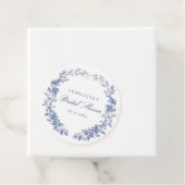 Bloemige stoffige blauwe bruidsdouche bedankjes labels (In situ)