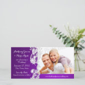 Bloemontwerp Paarse Save the Date Foto (Staand voorkant)