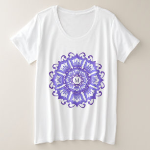 Bloemviolette mandala. Monogram. Grote Maat T-shirt