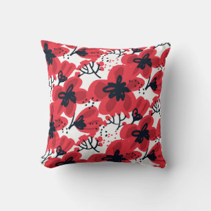 Bloesemrood: Abstract handgetekend patroon. Kussen
