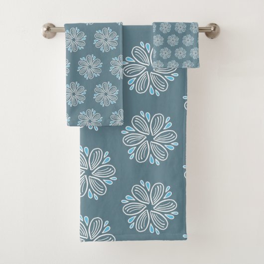 Blokkerpatroon in blauw en wit bad handdoek (Insitu)