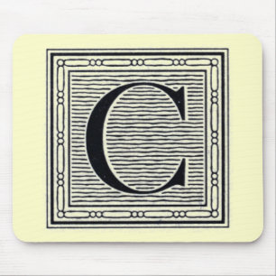 Blokletter "C" Woodcut Woodblock Inital Muismat