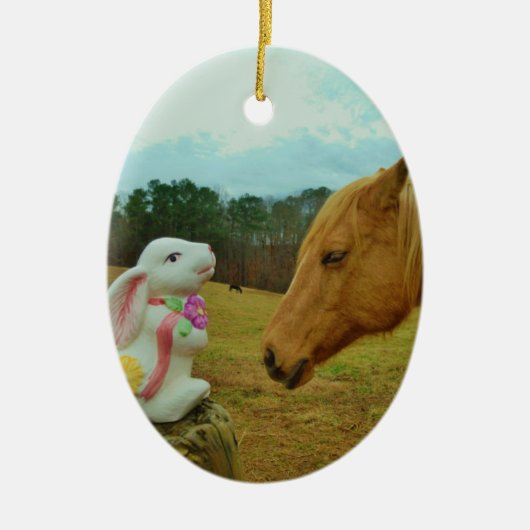 Blond geel paard en paashaas keramisch ornament (Voorkant)