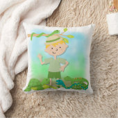 Blond Hair Boy sur Safari Coussin (Couverture)