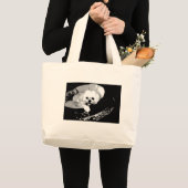 Blond Lhasa apso in a dog bed Grote Tote Bag (Voorkant (product))
