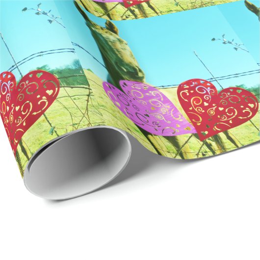 Blond paard en roze en rood hart cadeaupapier (Rol Hoek)