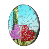 Blond paard en roze en rood hart dartbord (Voorkant Rechts)