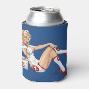 blond verpleegster in eenvormig verband met de aan blikjeskoeler