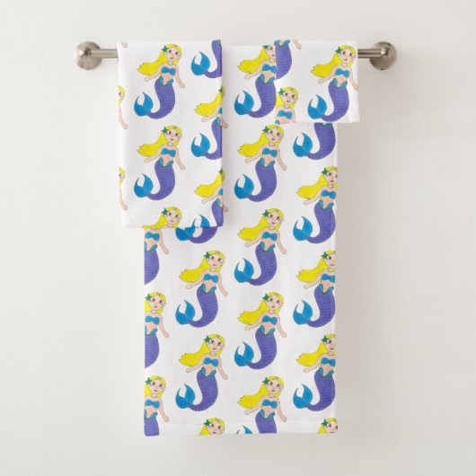 Blonde nage Sirène fille pourpre Queue Océan Mer (En situation)