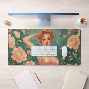 Blonde Pin-Up Roze Pastel Bloemen Metal Art Bureaumat