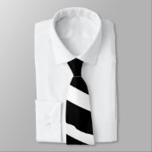 Blonde sur la cravate d'impression de zèbre (Attaché)