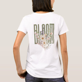 Bloom Bloemtypografie Cottagecore Esthetiek T-shirt